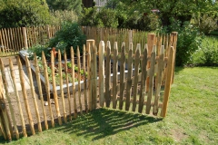 Staketenzaun mit Türchen