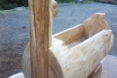 Brunnen_Kastanienholz_gross_2