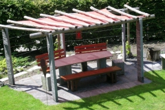 Calanca-Pergola mit Kastanienholz