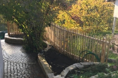 Staketenzaun-als-grundstückgrenzeori